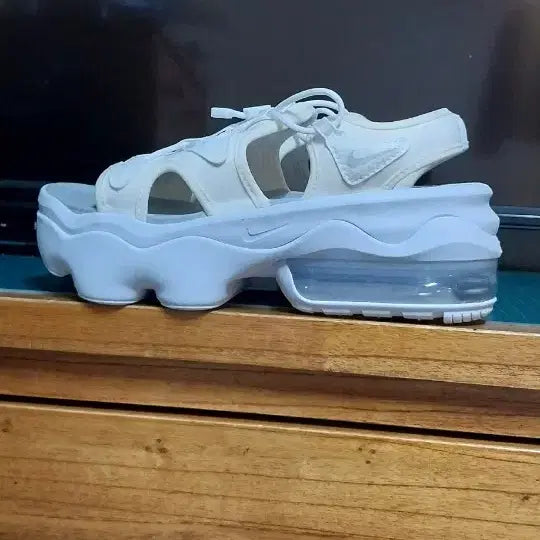 [BUNJANG] Nike Air Max Koko Sandal / 나이키 정품 에어맥스 코코샌들.255