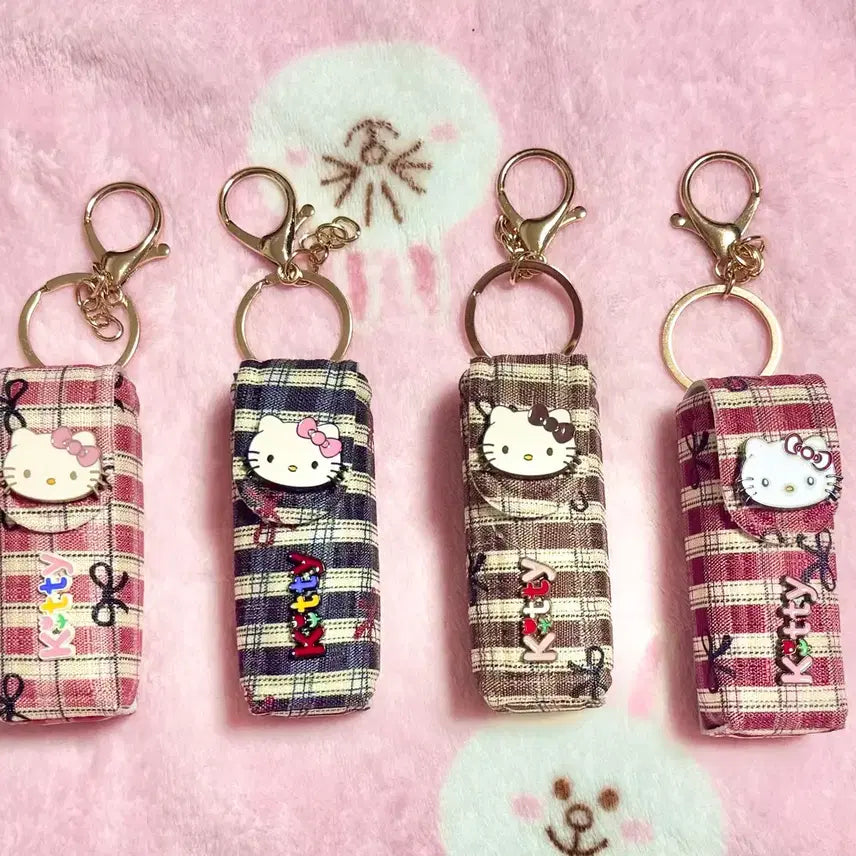 [BUNJANG] Hello Kitty Check Pattern Lip Balm Keychain / 헬로키티  립밤 키링 체크 패턴