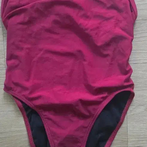 [BUNJANG] Jolin Cranberry Darren Swimsuit / 미사용 새상품 졸린 크렌베리 대런