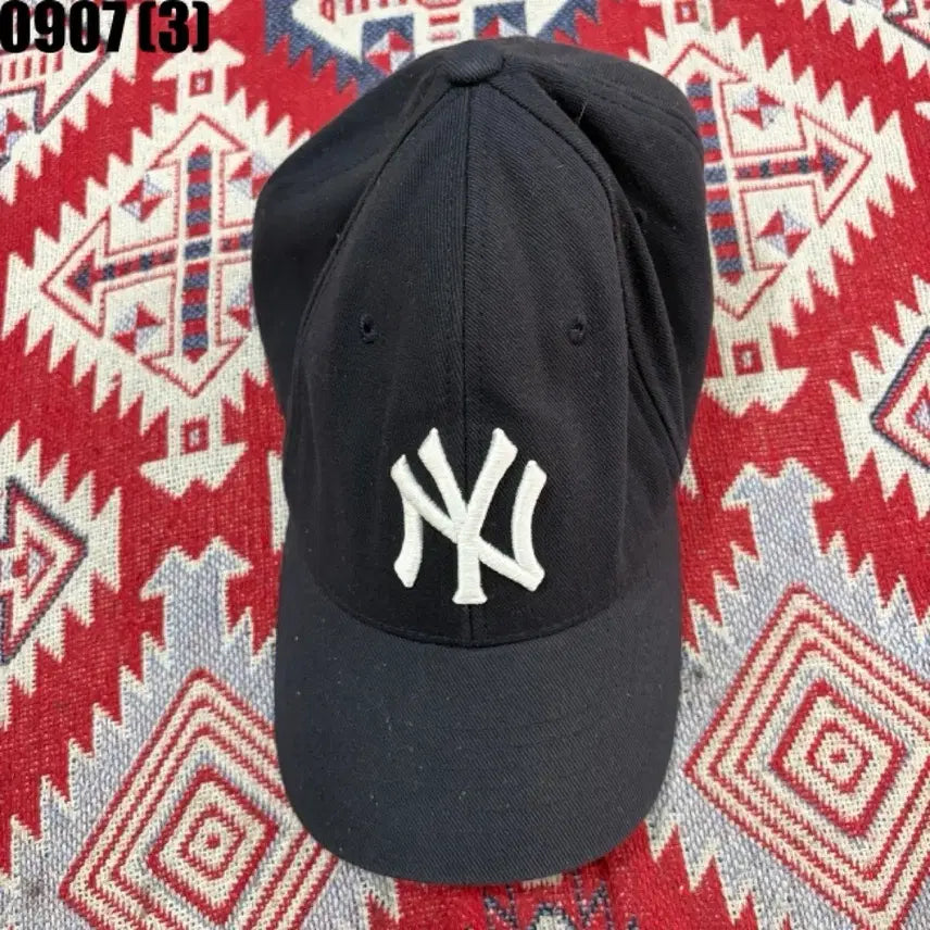 [BUNJANG] MLB New York Yankees Baseball Cap Black / mlb 뉴욕 양키스 야구 모자 블랙 0907