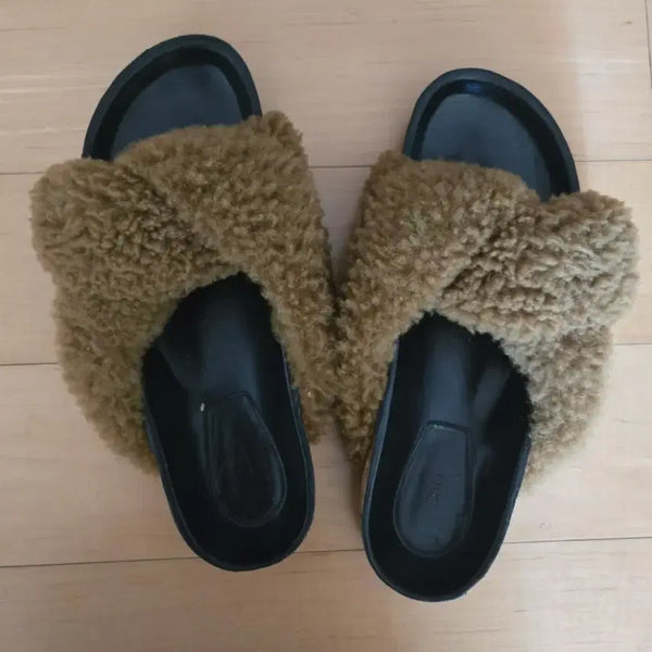 [BUNJANG] Chloe Wool Slippers Size 38 / (정품) 끌로에 슬리퍼 (38)