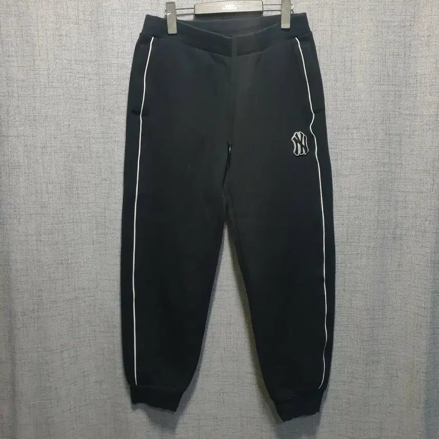 [BUNJANG] MLB Black Jogger Training Pants L / MLB 엠엘비 트레이닝 조거 팬츠 블랙 L