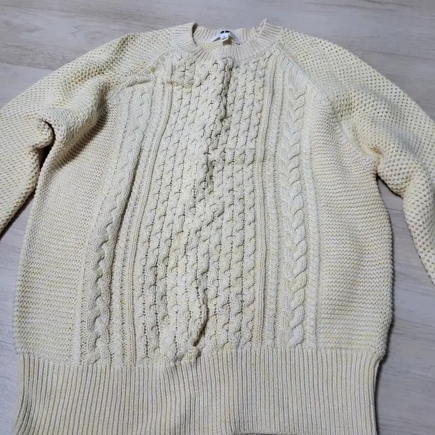 [BUNJANG] Ivory Sweater / 아이보리 스웨터