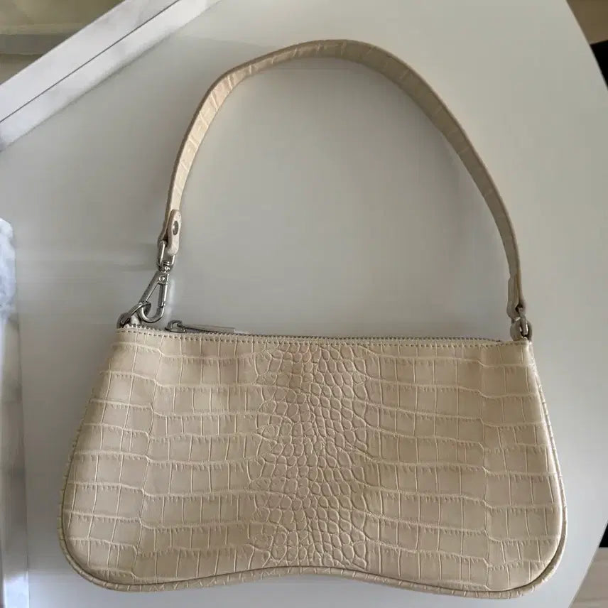 [BUNJANG] JW PEI Eva Bag Ivory / JW PEI 쥬페이 에바백 아이보리 (거의 새상품)