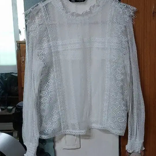 [BUNJANG] Zara Lace Blouse White / 자라 레이스 블라우스 화이트 66