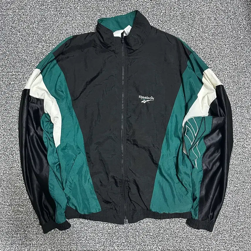 [BUNJANG] Reebok Old School Windbreaker Jacket / (L) 리복 올드스쿨 바람막이 자켓