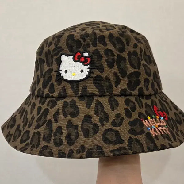 [BUNJANG] Hello Kitty Leopard Print Bucket Hat / 헬로키티모자 새거 택