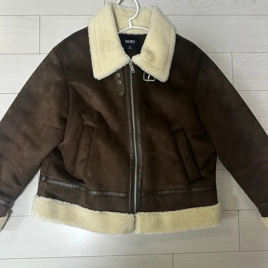 [BUNJANG] MIXXO Stand Collar Mustang Brown / 미쏘 스탠카라 무스탕 브라운 m