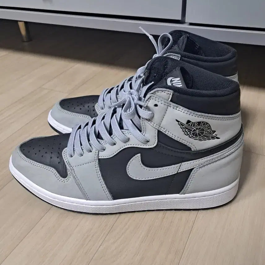 [BUNJANG] Nike Air Jordan 1 Retro High OG Shadow 2.0 Size 280 / 나이키 에어조던1 레트로 하이 OG 쉐도우 2.0. 사이즈 280 사이즈 280.