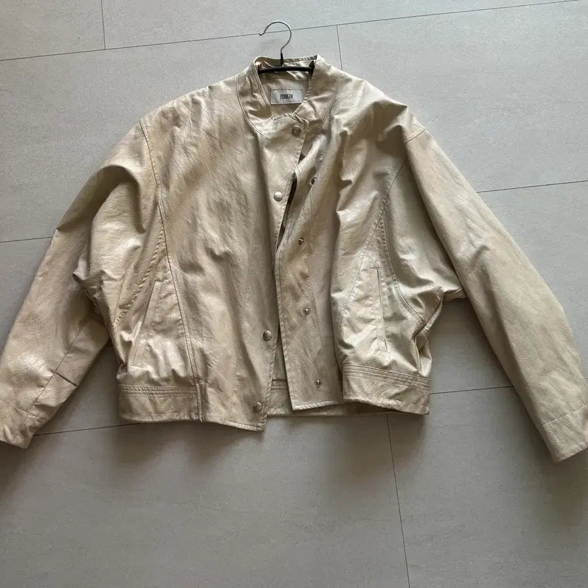 [BUNJANG] PebbleM Crack Fake Jacket / 페블엠 Crack Fake Jacket
