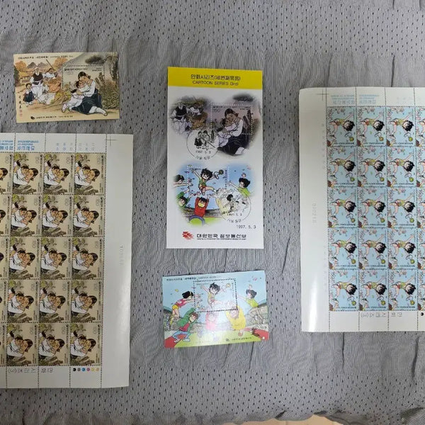 [BUNJANG] 1997 "Run Hani" & "Mamachacha" Comic Series Stamp Sheetlet Set / 1997년 만화시리즈 달려라 하니, 엄마찾아 삼만리 우표 전지 소형시트 세트