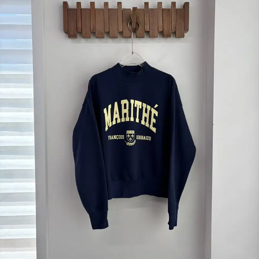 [BUNJANG] Marithe François Girbaud Sweatshirt Navy Yellow Logo / 마리떼프랑소와저버 맨투맨
