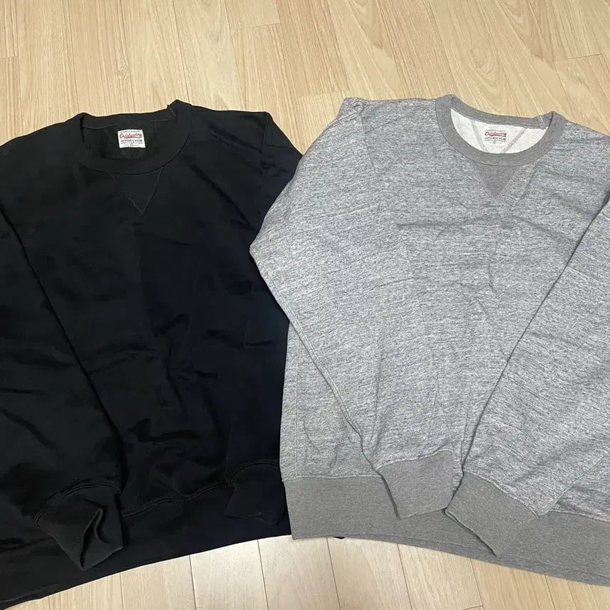 [BUNJANG] Outstanding Authentic Sweatshirt XL / 아웃스탠딩 어센틱 맨투맨 XL
