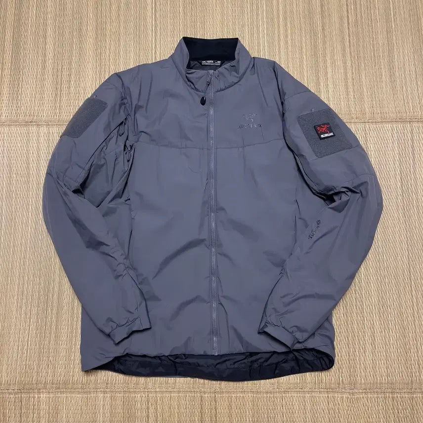 [BUNJANG] Arc'teryx Leaf Cold WX Jacket LT Gen 2 Wolf Grey / 아크테릭스 리프 (프로) 콜드 wx 자켓 lt gen2 울프 그레이