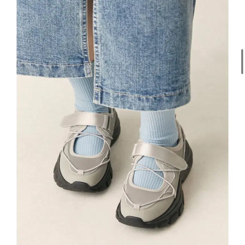 [BUNJANG] Shoopen Multi Strap Sneakers / 슈펜 멀티 스트랩 스니커즈 230
