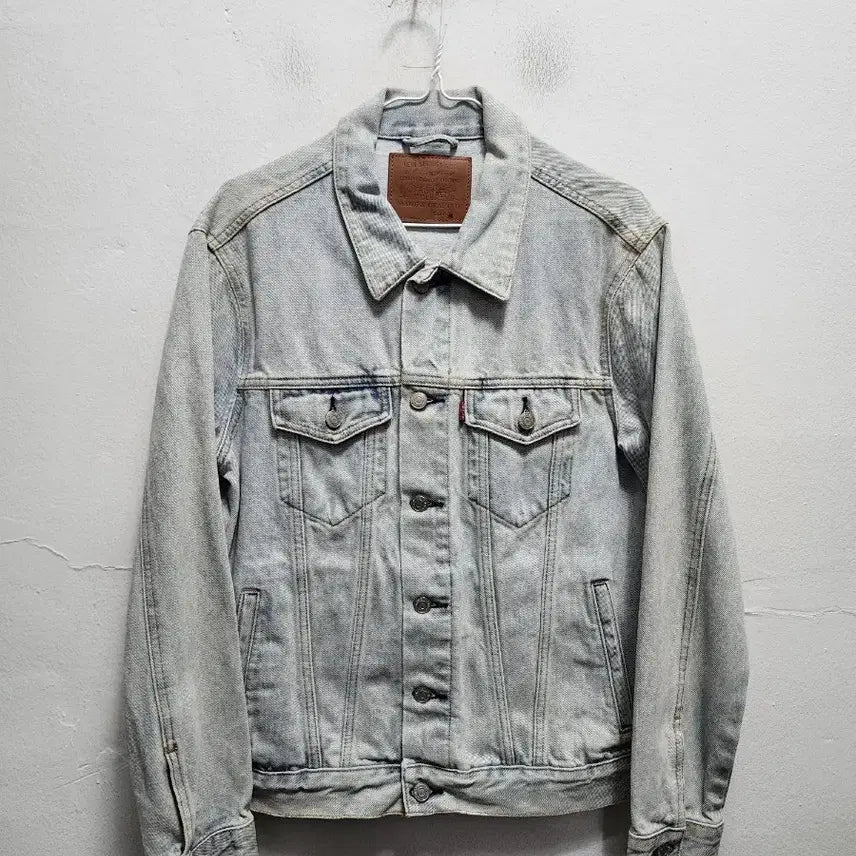 [BUNJANG] Levi's LMC Light Wash Trucker Jacket / 리바이스 LMC 연청 트러커자켓