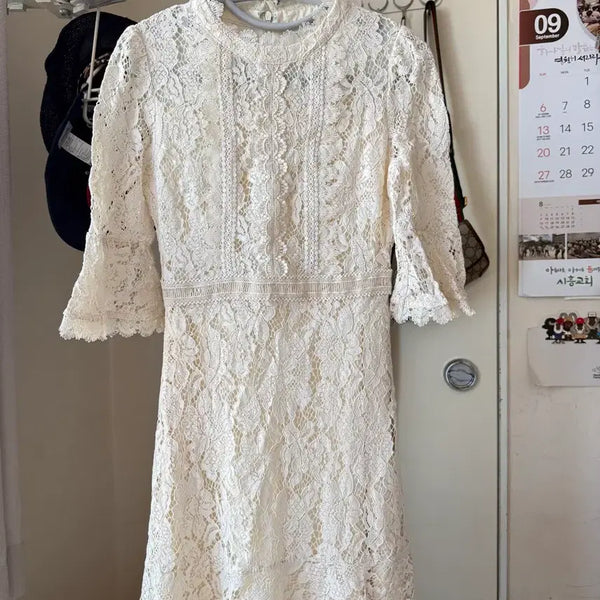 [BUNJANG] It's Marchesa Lace Mini Dress / 잇미샤레이스원피스