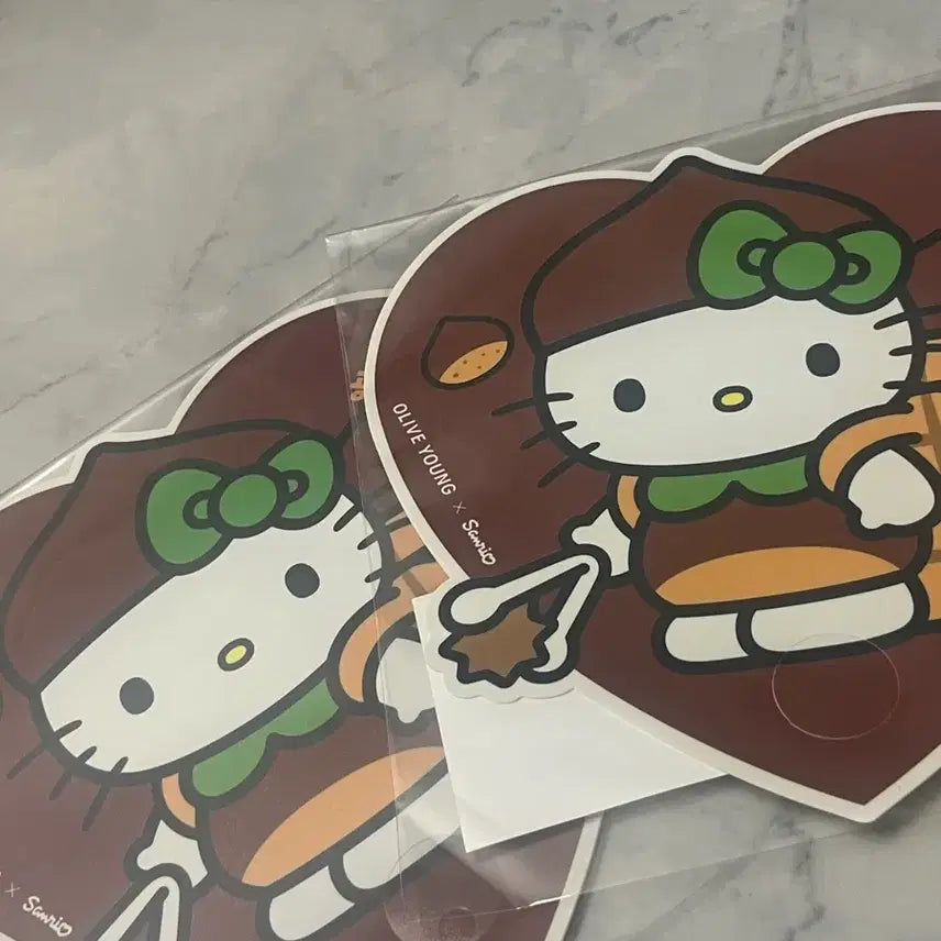 [BUNJANG] Olive Young Hello Kitty Fan Exchange / 올리브영 헬로키티 부채 밤, 우유 교환