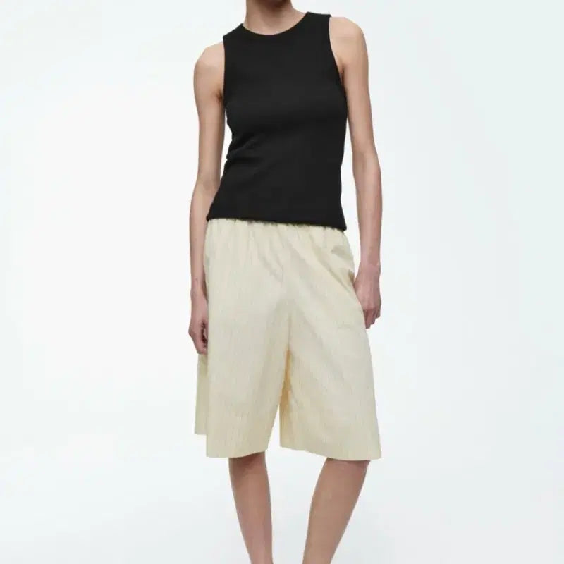 [BUNJANG] COS Striped Shorts (Size 40) / COS코스 스트라이프 쇼츠(40)