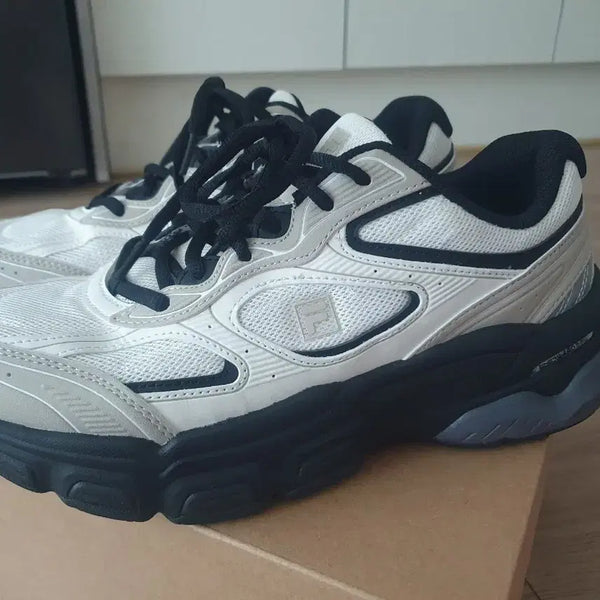 [BUNJANG] Fila Ranger Max Sneakers / 휠라 레인저 맥스 260