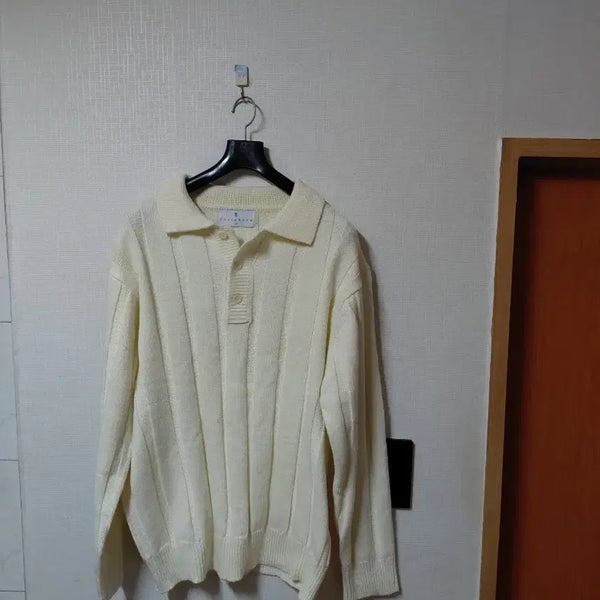 [BUNJANG] Ivory Knit Sweater / 아이보리 니트 스웨터100
