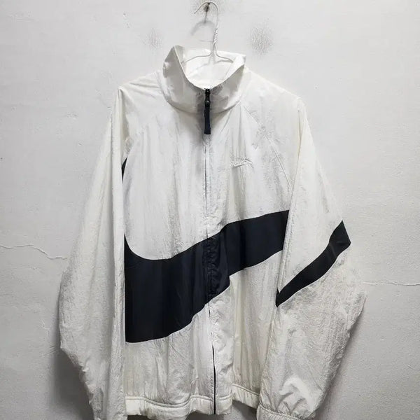 [BUNJANG] Nike Big Swoosh White Windbreaker Jacket / 나이키 빅스우시 우븐 화이트 바람막이