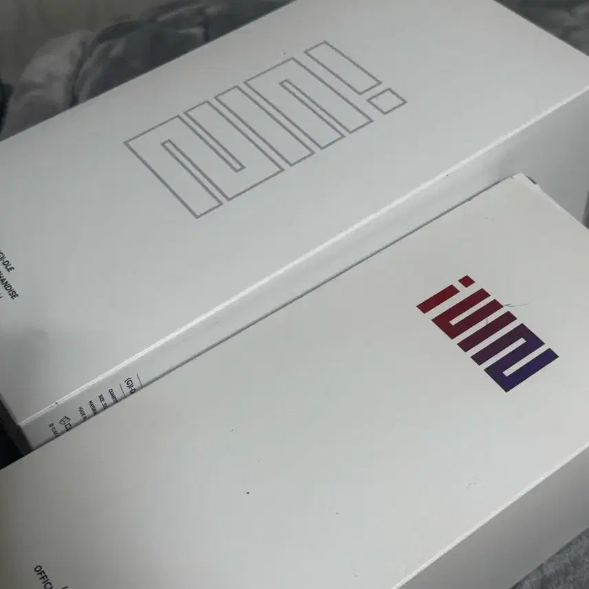 [BUNJANG] (G)I-DLE Lightstick Version 2 & Pouch Set / 아이들 응원봉 버전2 + 응원봉 파우치 세트