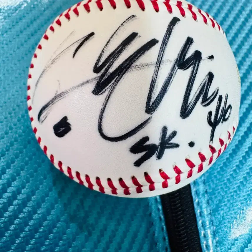 [BUNJANG] Song Eun-beom Signed Baseball / 전 SK와이번스, 한화이글스 송은범 선수 싸인볼