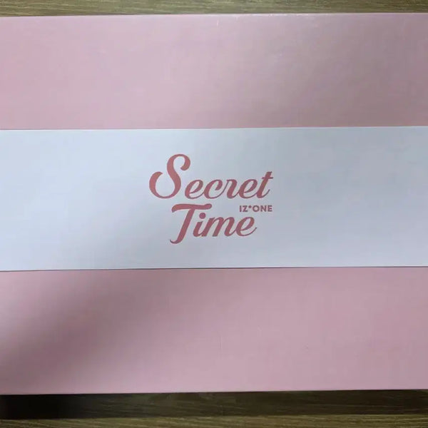 [BUNJANG] IZ*ONE Secret Time Photobook / 아이즈원 시크릿타임 Secret Time 화보집