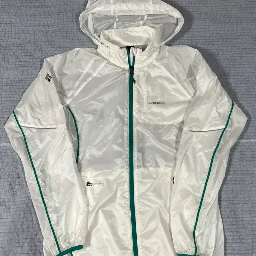 [BUNJANG] Montbell Lightweight Windbreaker White / 몽벨 화이트 경량 바람막이
