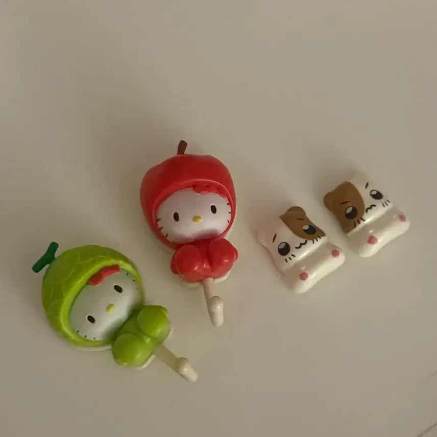 [BUNJANG] Hello Kitty Fruit Magnets / 헬로키티 과일 자석