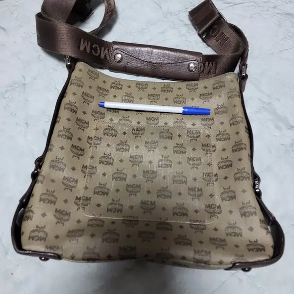 [BUNJANG] MCM Logo Pattern Shoulder Bag / MCM 가방 성주택 있어요