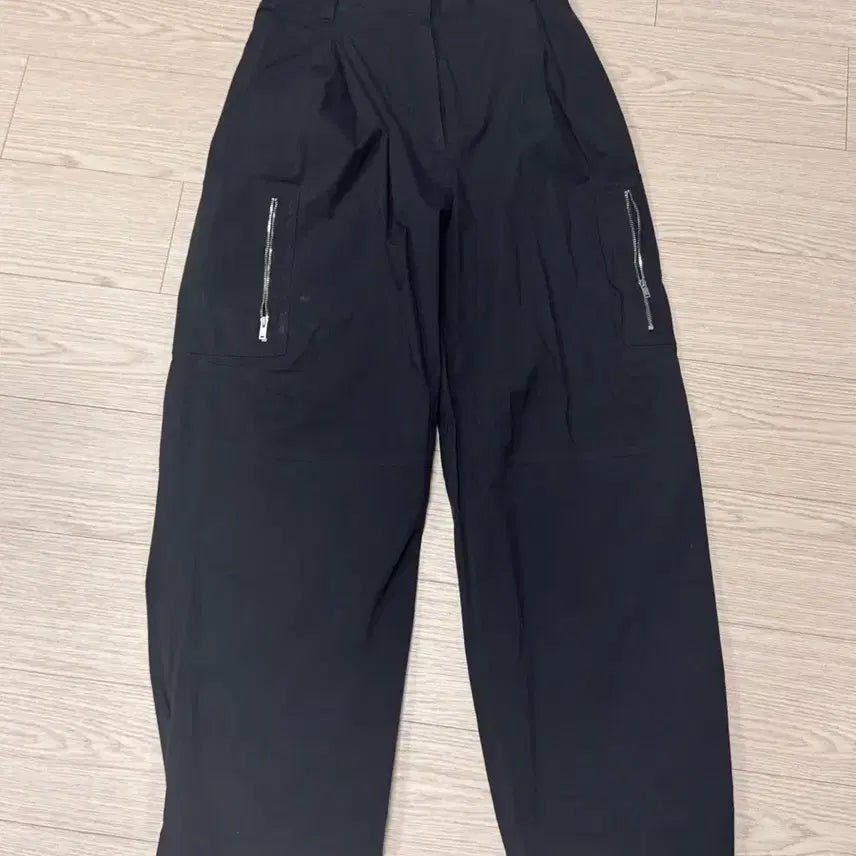 [BUNJANG] COS Barrel Leg Utility Pants / 코스 베럴레그 유틸리티 34