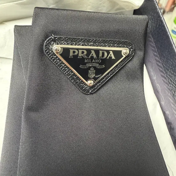 [BUNJANG] Prada Triangle Logo Black Nylon Tie / 프라다 삼각 로고 블랙 넥타이
