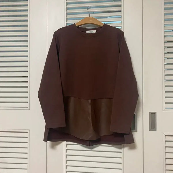 [BUNJANG] Leather Accent Round Neck T-Shirt / 가죽배색 라운드티셔츠(새상품)