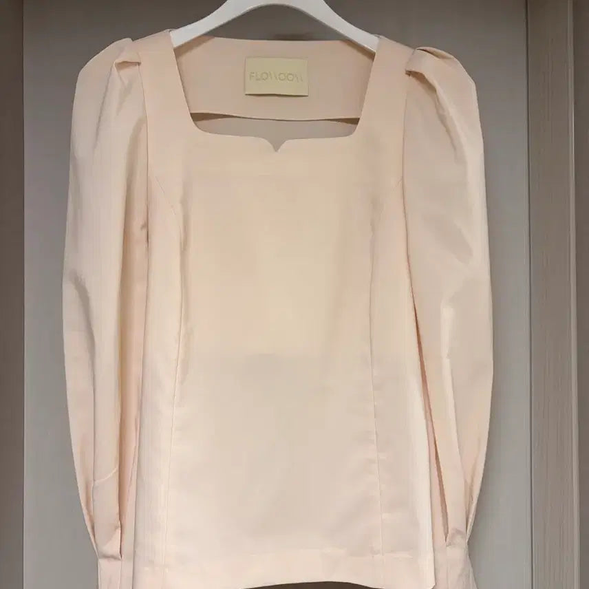 [BUNJANG] Flooum Rosevine Blouse / 플로움 로즈바인 블라우스