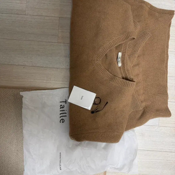 [BUNJANG] Taillit V-Neck Knit Brown Size 2 / 타일레 브이넥 니트 판매 2