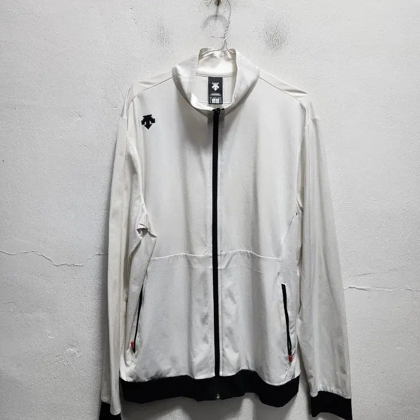 [BUNJANG] Descente Functional White Zip-up (Size 105) / 데상트 기능성 화이트 집업