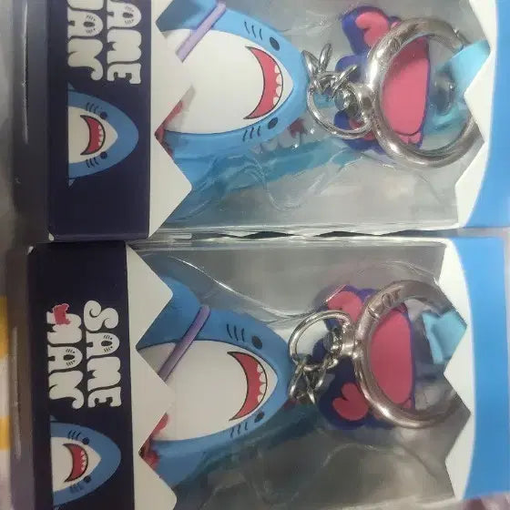 [BUNJANG] Genuine Shark Keychain Bundle Set / 정품 상어 키링 2개 일괄