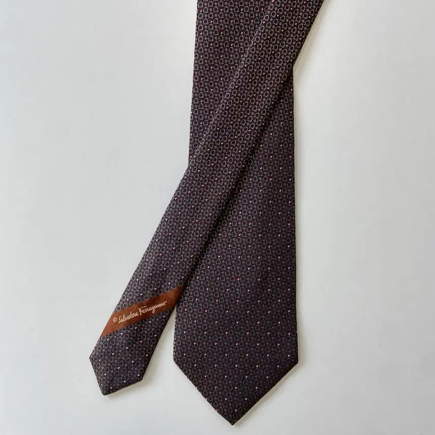 [BUNJANG] Ferragamo Monogram Silk Necktie / 페레가모(Ferragamo) 명품 정품 모노그램 넥타이
