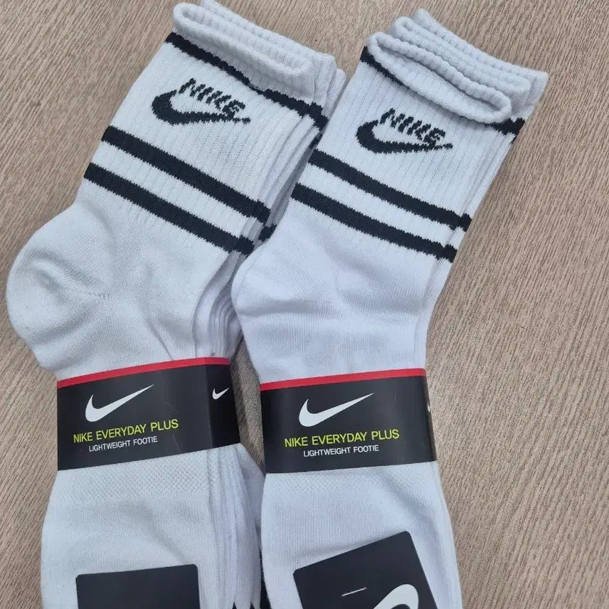 [BUNJANG] Nike Everyday Plus Socks (10-Pair Bundle) / 나이키 에브리데이 플러스 양말