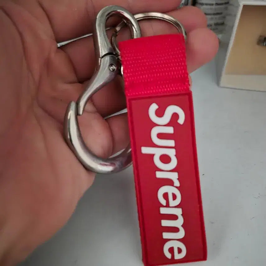 [BUNJANG] Supreme Authentic Keyring / 슈프림 정품 키링