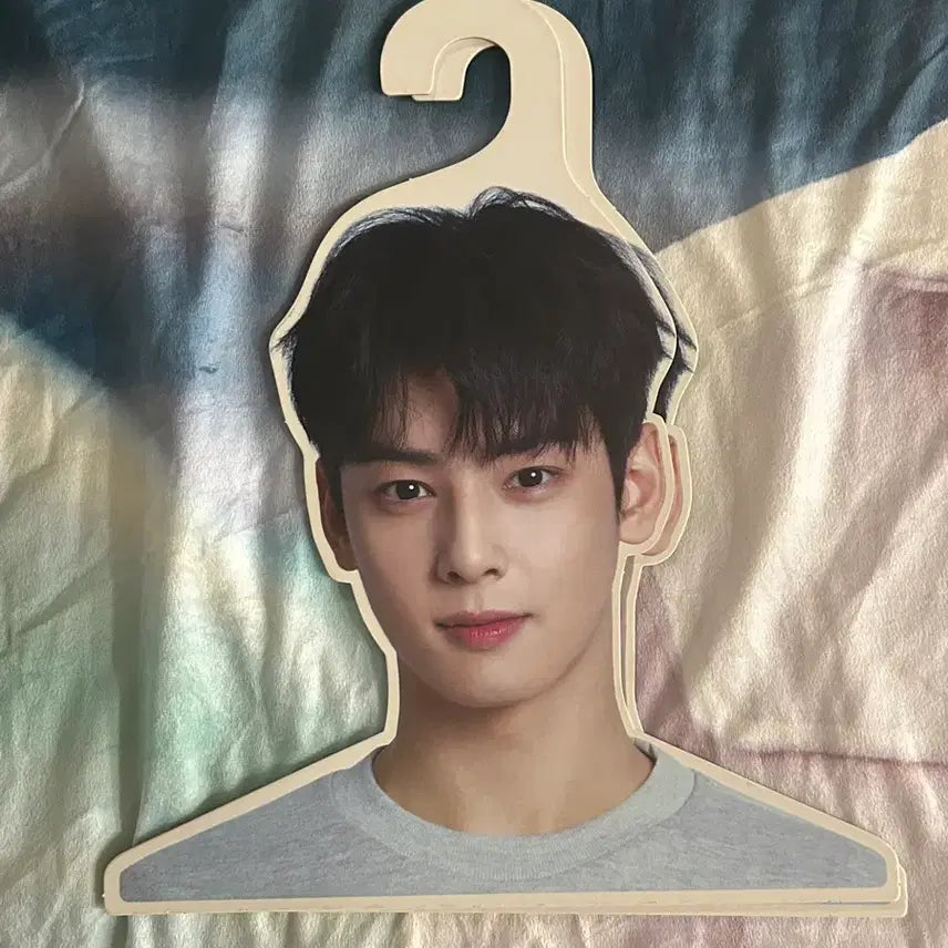 [BUNJANG] Astro Cha Eun Woo Clean-Topia Collaboration Hanger Goods / 아스트로 차은우 옷걸이 크린토피아 옷걸이 굿즈