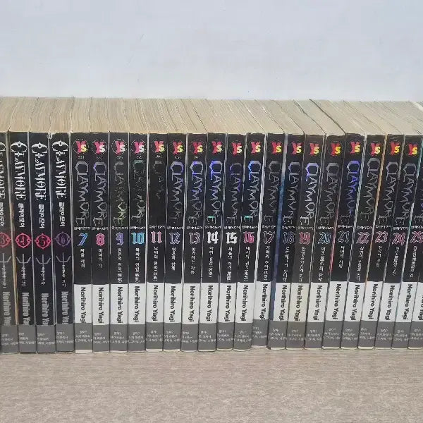 [BUNJANG] Claymore Complete Set (Volumes 1-27) / 클레이모어 (1~27 완결)  / 1~6권 세주, 7~27권 대원씨아이 /중급