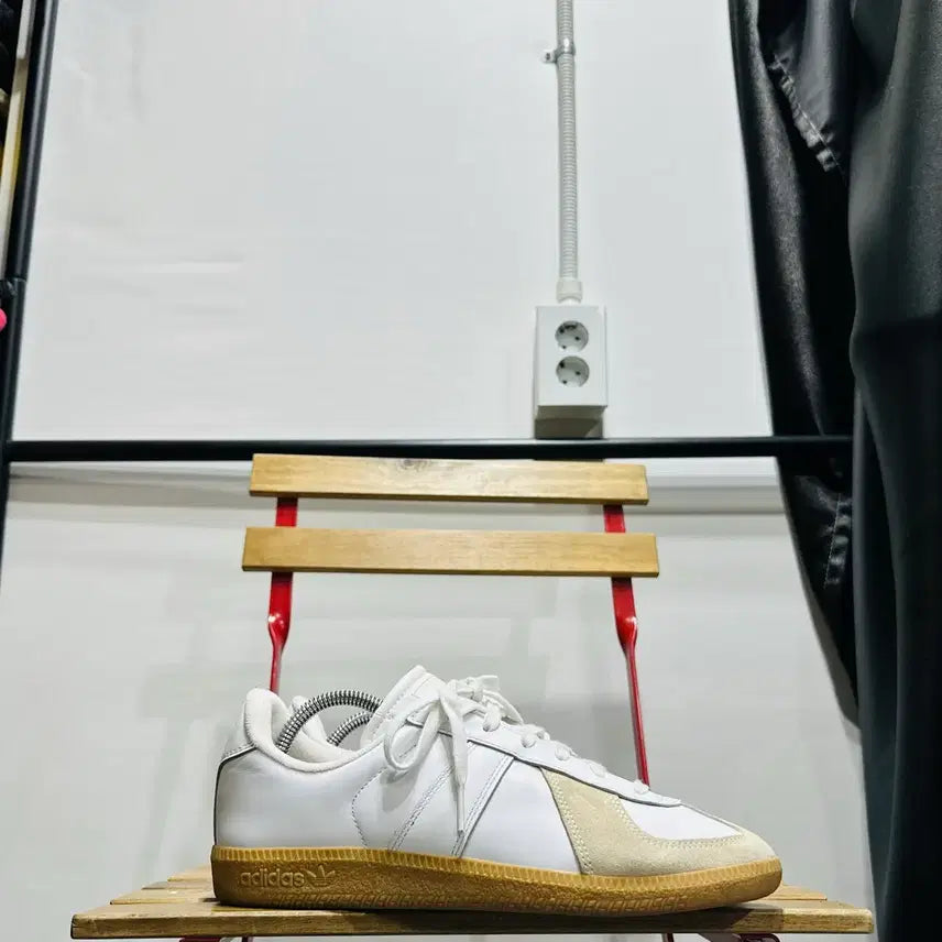 [BUNJANG] Adidas German Army BW Sneakers / 270) 아디다스 스니커즈 남성 흰검 신발 BW 아미 독일군 화이트