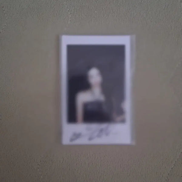[BUNJANG] RESCENE Jenna Signed Polaroid / 리센느 제나 친필 싸인 폴라 폴라로이드 판매합니다.