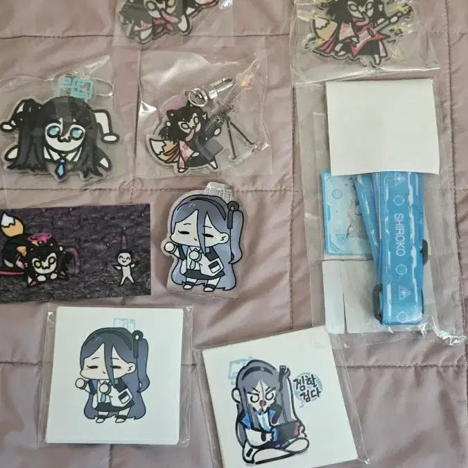 [BUNJANG] Blue Archive Fan-Made Merchandise Bundle Set / 블루 아카이브 2차 창작굿즈 일괄