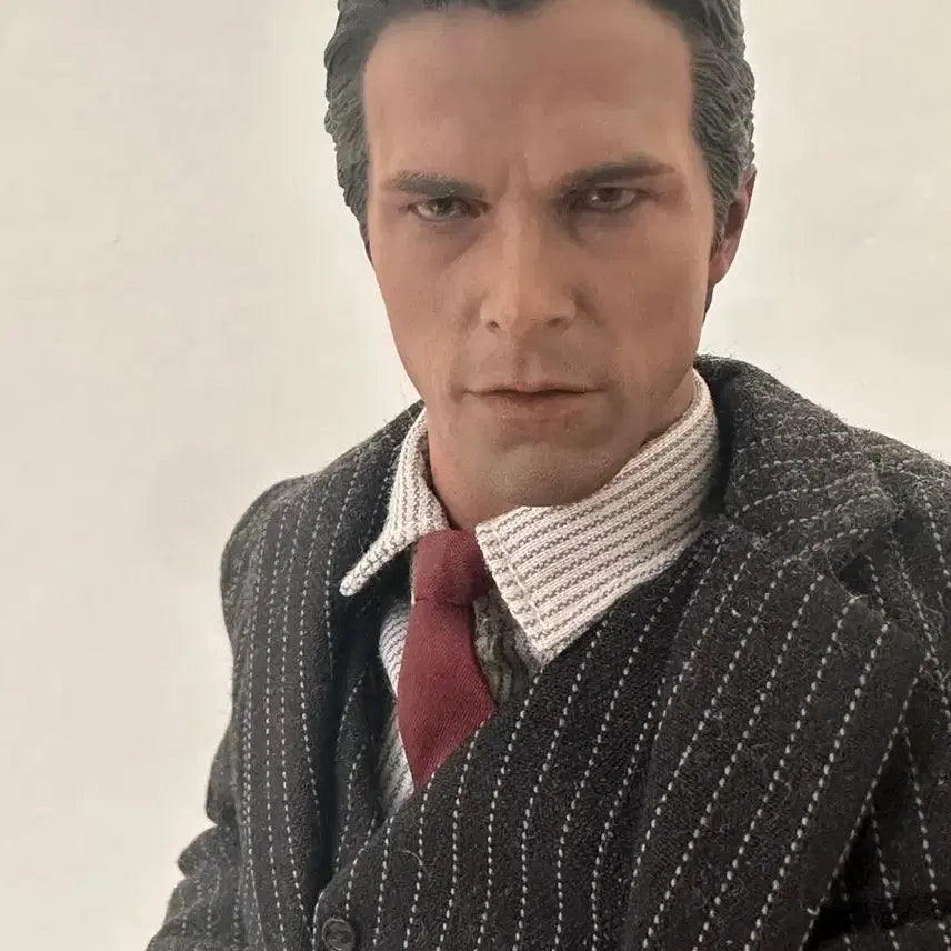 [BUNJANG] Hot Toys Bruce Wayne Figure / 핫토이 브루스 웨인 판매