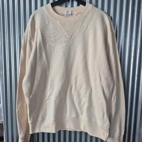[BUNJANG] Outstanding Crewneck Sweatshirt Ivory M / M 아웃스탠딩 맨투맨 아이보리