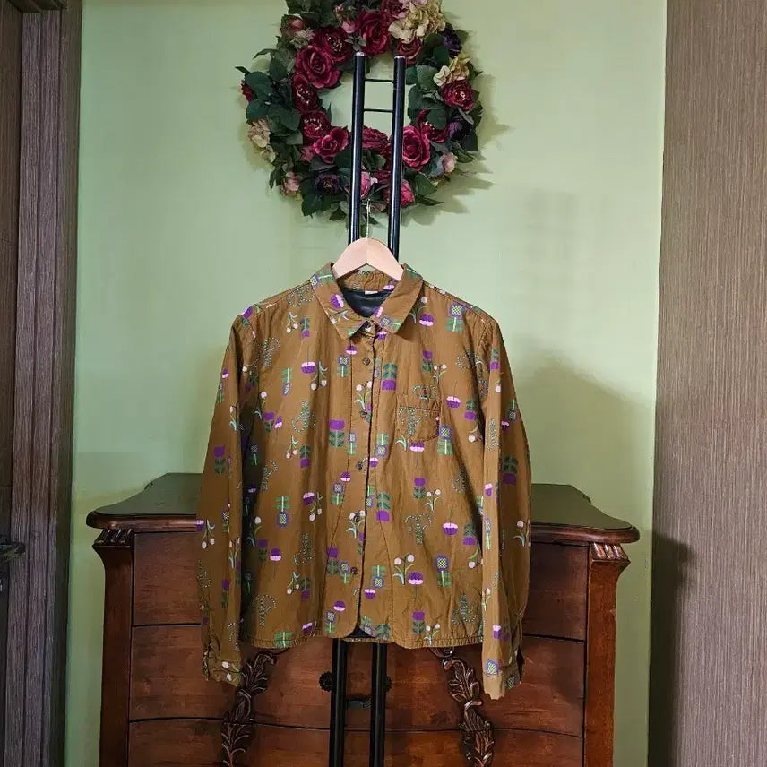 [BUNJANG] JINUSI Flower Pattern Shirt / 지누시 귀여운 셔츠